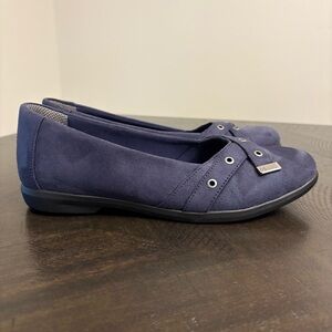 Life Stride Navy Loafers with Metal Accents Women’s Size 8.5W Air Step Comfort